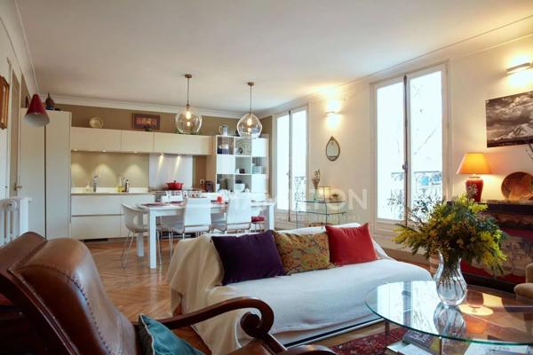 Élégant 3 chambres à Paris – Balcon filant, vue dégagée et charm Paris