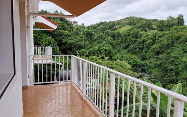 Maison à louer    5 pièces •  Sainte-Luce