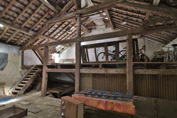 Maison avec 35 ares de terrain !