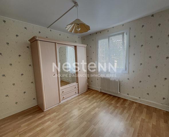 MAISON A VENDRE A CHAUNY - INDIVIDUELLE - 102 M² - 4 CHAMBRES - SOUS-SOL TOTAL - JARDIN