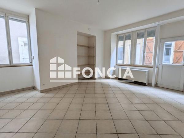 Location Appartement 2 pièces 48.9 m² - 5 rue Saint Jacques Beaumont Sur Sarthe 72170