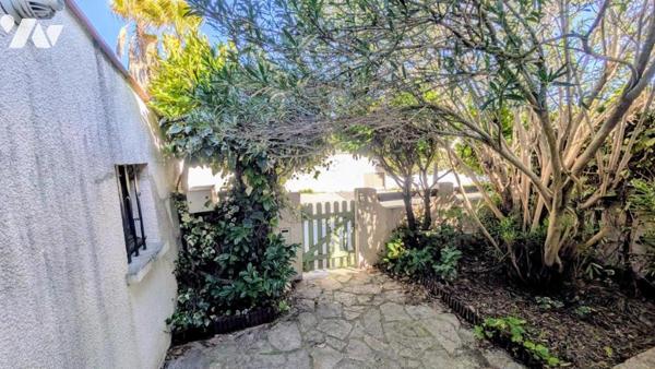 VILLA de Type 6 avec Garage et Terrain attenant