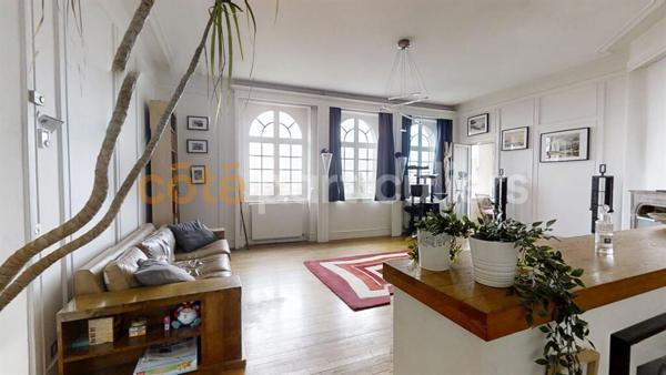 Vente Maison188 m² - 10 Pièces - CHAMALIERES (63400)