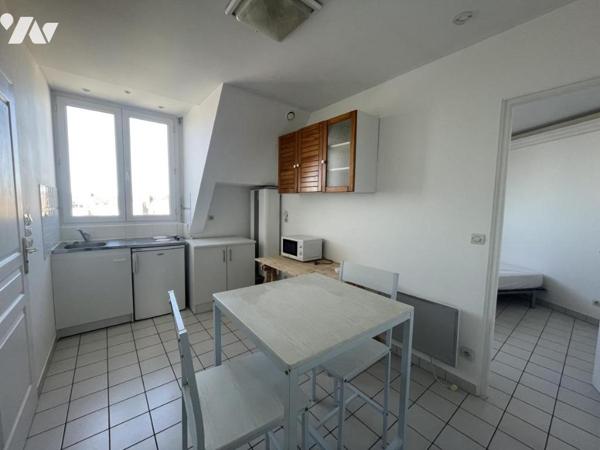 APPARTEMENT TYPE 2 - CENTRE VILLE QUARTIER GRASLIN TRES BON ETAT