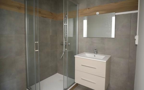 Appartement à vendre    3 pièces • 63 m2 Ruoms