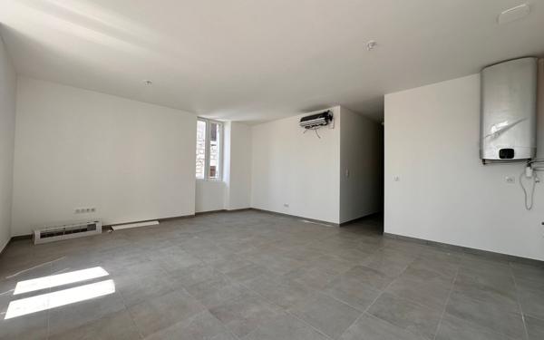 Appartement à vendre    3 pièces • 63 m2 Ruoms