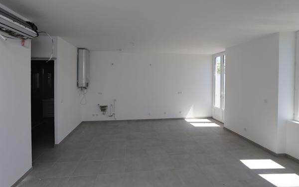 Appartement à vendre    3 pièces • 63 m2 Ruoms