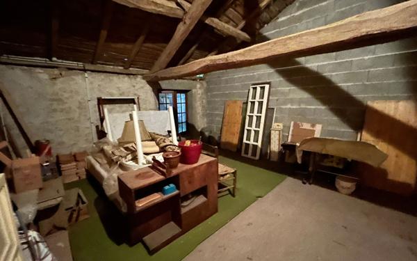 Maison à vendre    4 pièces •  Taponnat-Fleurignac