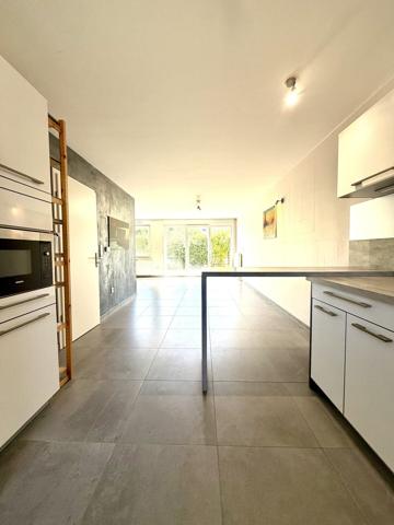 LINGOLSHEIM – BEL APPARTEMENT AVEC TERRASSE DE 32 M²