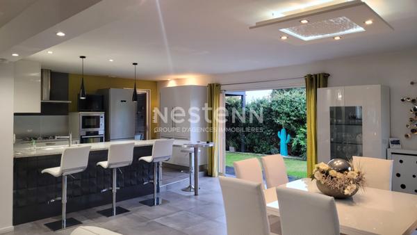 Superbe pavillon de plus de 200 m² avec jardin, spa et 5 chambres Le Mans Sud