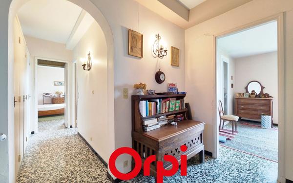 Maison à vendre    6 pièces • 204 m2 Le Castellet