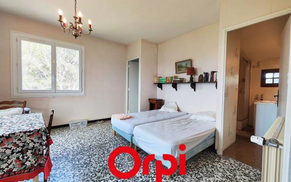 Maison à vendre    6 pièces • 204 m2 Le Castellet