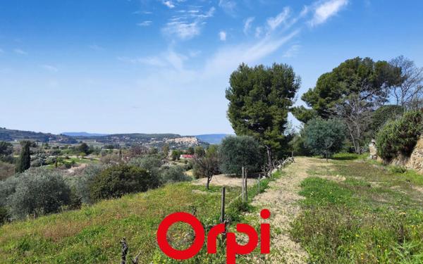Maison à vendre    6 pièces • 204 m2 Le Castellet