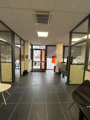 A vendre CHALON SUR SAONE axe tres passant bureaux - 95.37 m2