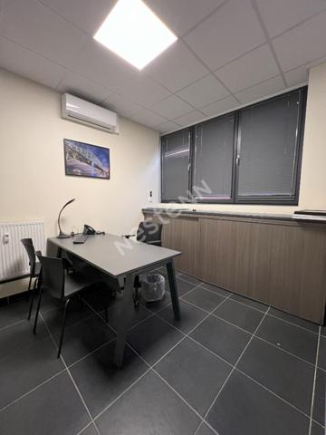 A vendre CHALON SUR SAONE axe tres passant bureaux - 95.37 m2