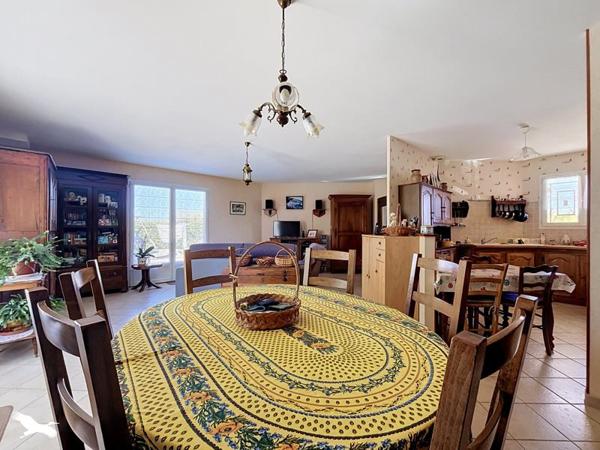 Maison à vendre 186 000 € Saint-Aigulin 3 p 95 m² DPE B