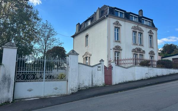 Maison à vendre    9 pièces •  Hayange