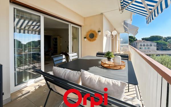 Appartement à vendre    3 pièces • 82 m2 Bandol