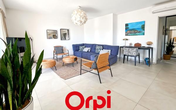 Appartement à vendre    3 pièces • 82 m2 Bandol