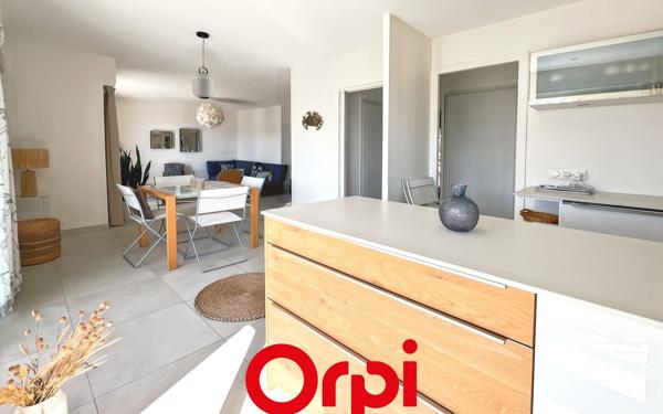 Appartement à vendre    3 pièces • 82 m2 Bandol