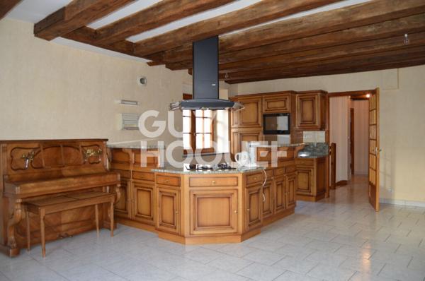 Location : maison T6 à SAUMUR centre-ville