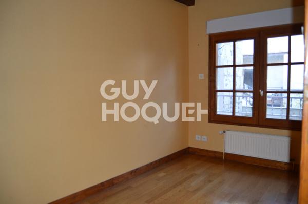 Location : maison T6 à SAUMUR centre-ville