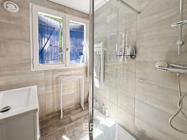 Maison Le Taillan Medoc secteur Hontane 7 pièce(s) 143 m2