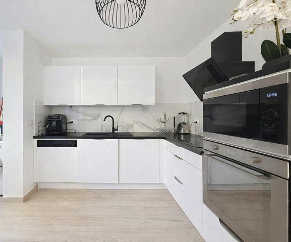 APPARTEMENT  VUE MER CAGNES SUR MER VAL FLEURI