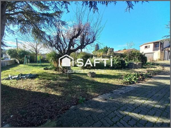 Belle maison sur très beau parc à quelques minutes de Carcassonne.