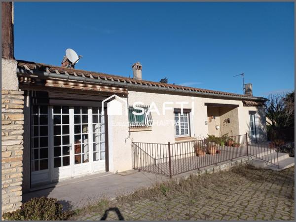 Belle maison sur très beau parc à quelques minutes de Carcassonne.