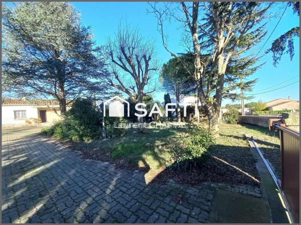 Belle maison sur très beau parc à quelques minutes de Carcassonne.