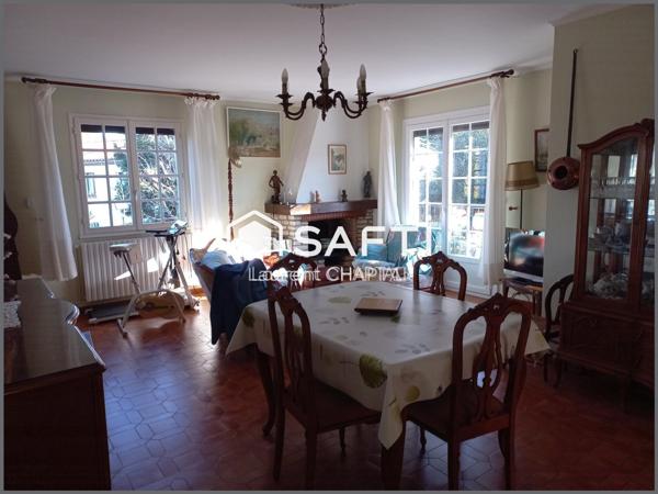 Belle maison sur très beau parc à quelques minutes de Carcassonne.