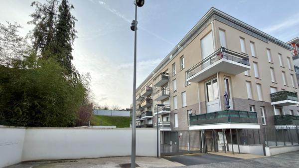 Appartement Corbeil Essonnes 2 pièce(s) 41.3 m2