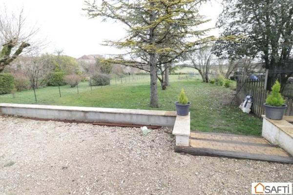 Maison de village en pierre de 200 m2  rénovée