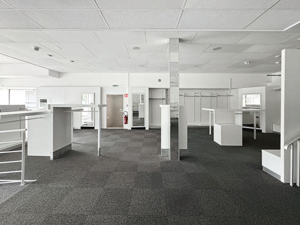 Local à aménager - NALLIERS