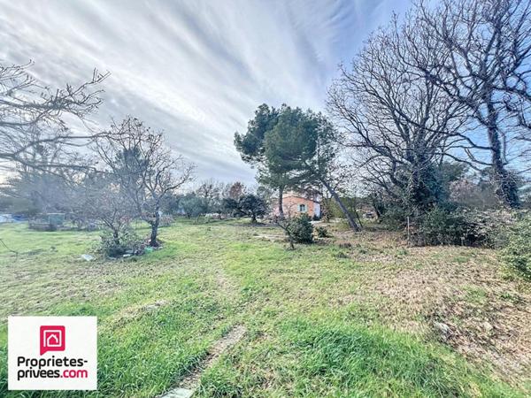 Rians Villa T5 avec piscine et garage sur 4500 m² de terrain plat