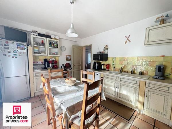 Rians Villa T5 avec piscine et garage sur 4500 m² de terrain plat