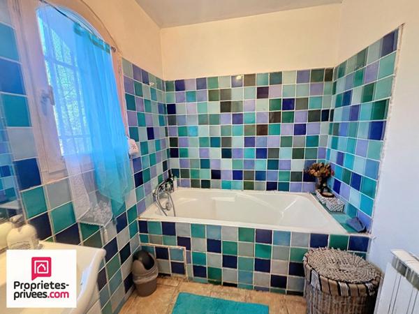 Rians Villa T5 avec piscine et garage sur 4500 m² de terrain plat