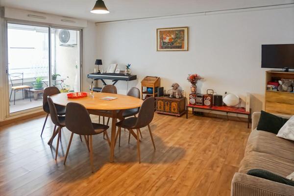 ? T4 FAMILIAL ? TRAVERSANT + TERRASSE + BOX ? 13008 MARSEILLE