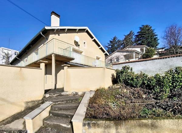 Beau potentiel et terrain agréable