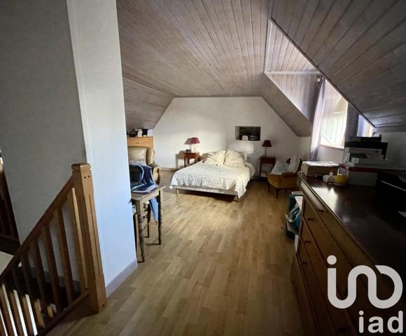 Maison traditionnelle 5 pièces de 140 m² à Plourivo (22860)