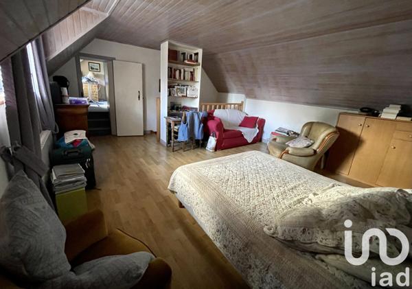 Maison traditionnelle 5 pièces de 140 m² à Plourivo (22860)