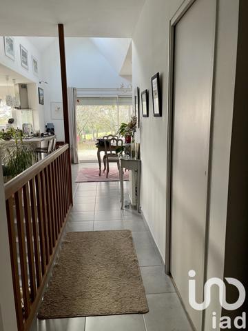 Maison traditionnelle 5 pièces de 140 m² à Plourivo (22860)