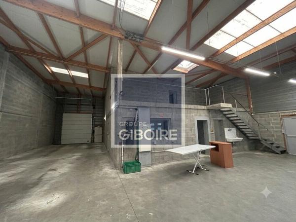 Local d'activites 515 m² à louer CESSON-SVIGN (réf : 35.7252)
