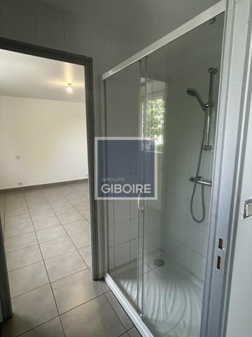 Local d'activites 515 m² à louer CESSON-SVIGN (réf : 35.7252)