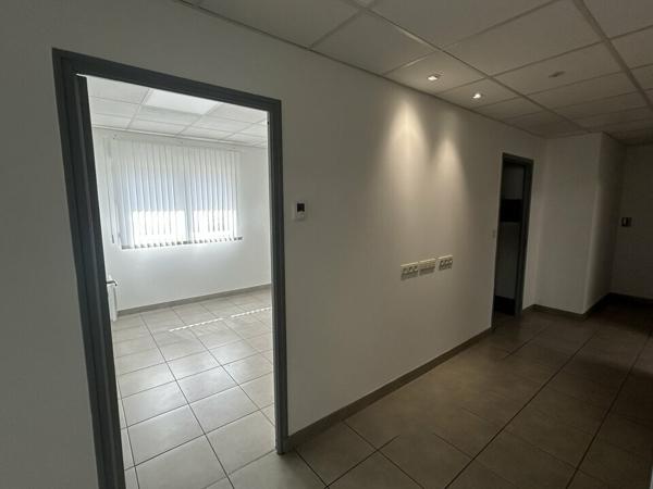 Local d'activites 515 m² à louer CESSON-SVIGN (réf : 35.7252)