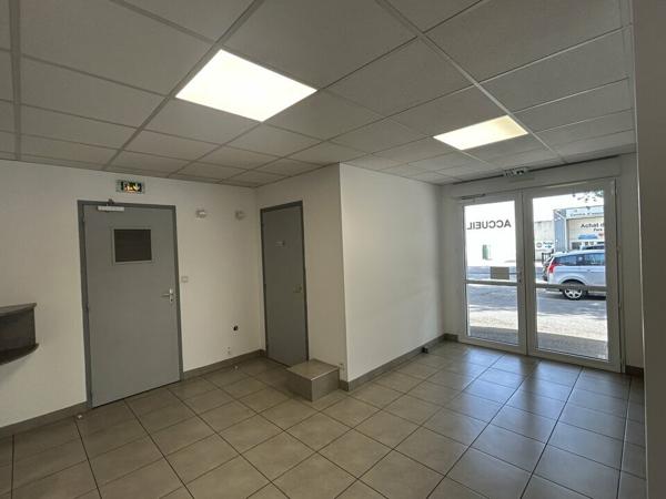 Local d'activites 515 m² à louer CESSON-SVIGN (réf : 35.7252)