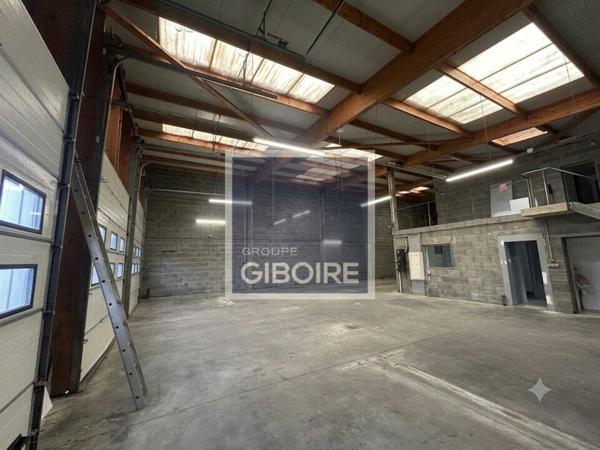 Local d'activites 515 m² à louer CESSON-SVIGN (réf : 35.7252)