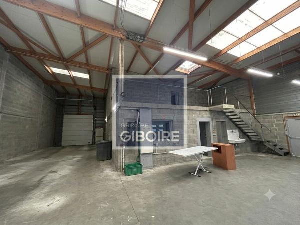 Local d'activites 515 m² à louer CESSON-SVIGN (réf : 35.7252)