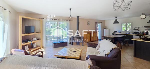 Beau pavillon de plain pied au calme